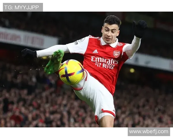 英联杯阿森纳对阵曼城精彩直播全程回顾与分析 英联杯阿森纳对阵曼城精彩直播全程回顾与分析